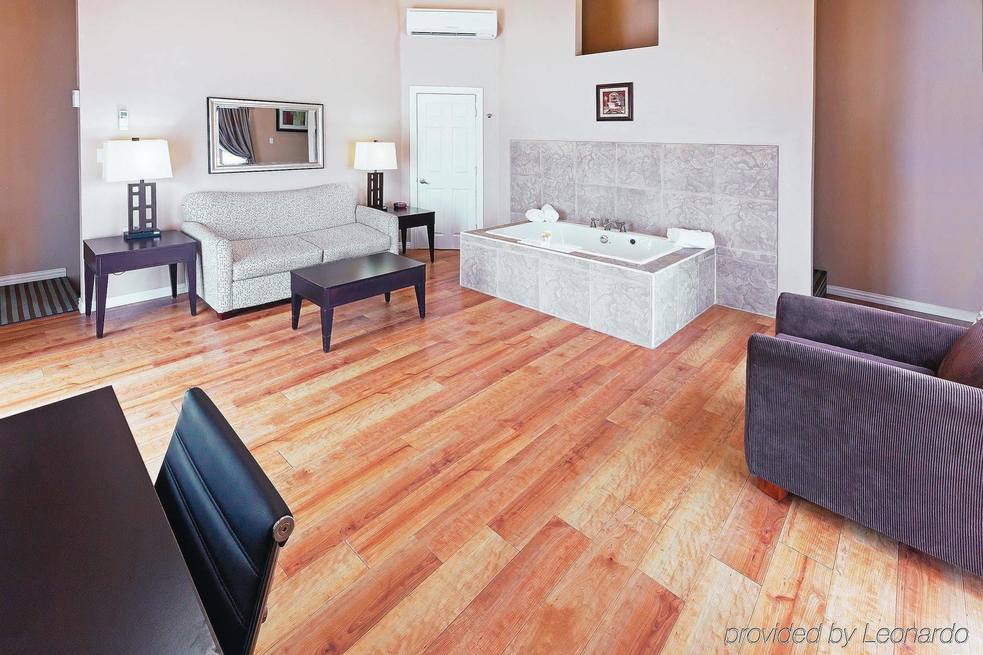 Hotel Express & - By Ihg 3*